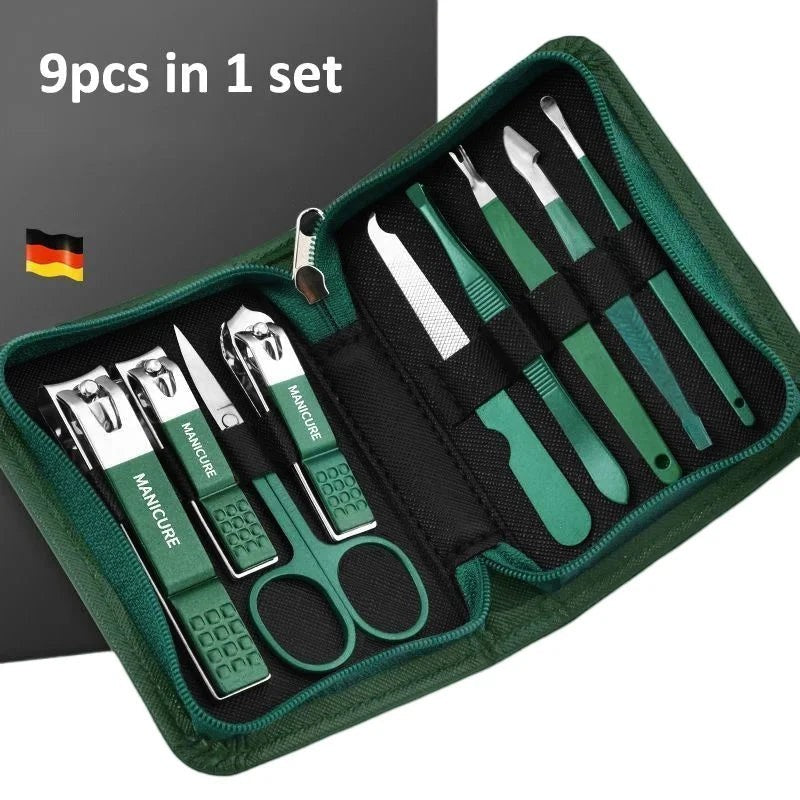 Estuche de manicura profesional Variedad Online de seis piezas en acero inoxidable verde con cortaúñas, tijeras y lima.
